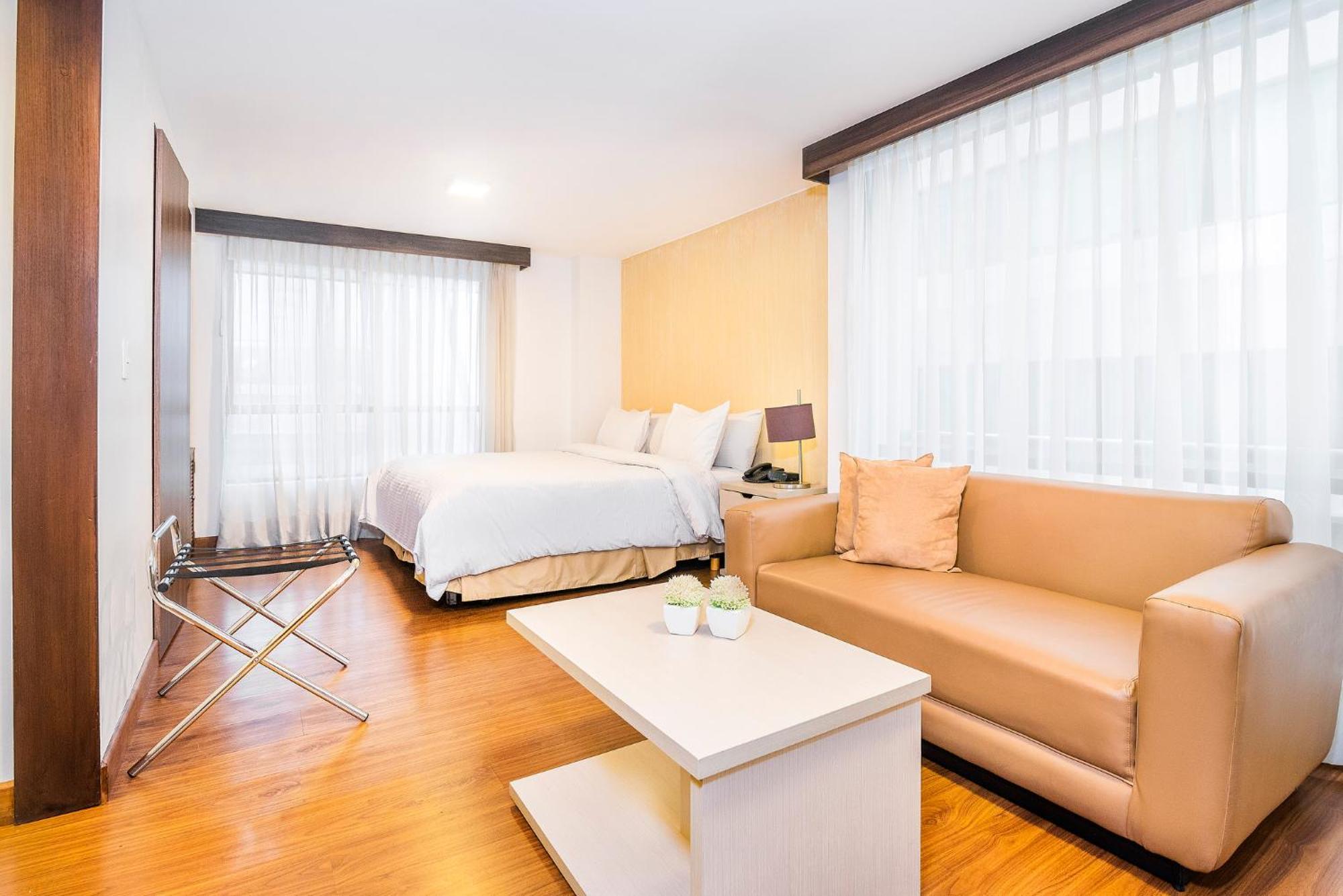 Lloyds Apartasuites Parque 93 โบโกตา ภายนอก รูปภาพ
