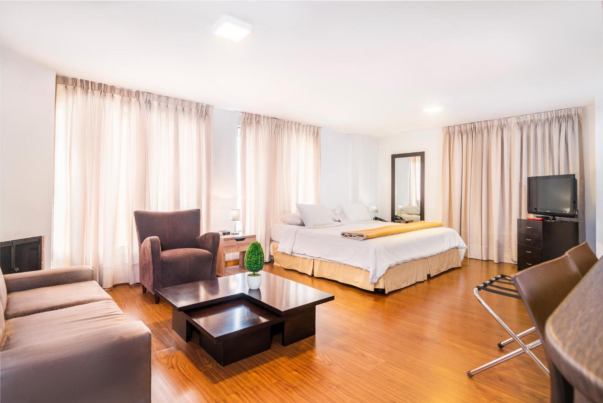Lloyds Apartasuites Parque 93 โบโกตา ภายนอก รูปภาพ